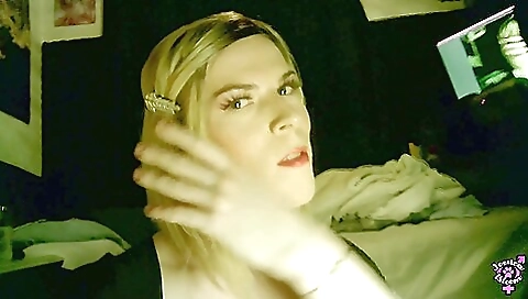 Amateur blonde with a nice body swallows a bunch of cum